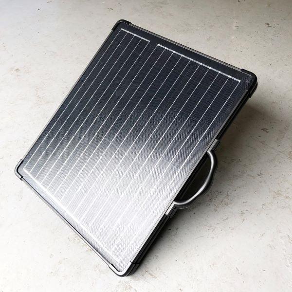 12v Solar Battery Charger 80w Briefcase Solarika.co.uk